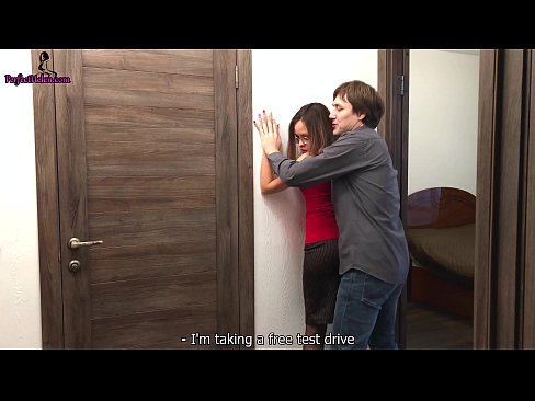 ❤️ Seksuāla nekustamo īpašumu pārstāve jutekliski džerkstina savu pīli un drāž, pārdodot savu dzīvokli - Krempai ☑ Super porno pie lv.porno-fuq.ru ﹏