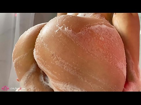 ❤️ Brunete masturbē makstiņu ar vibratoru līdz intensīvam orgasmam dušā ☑ Super porno pie lv.porno-fuq.ru ﹏
