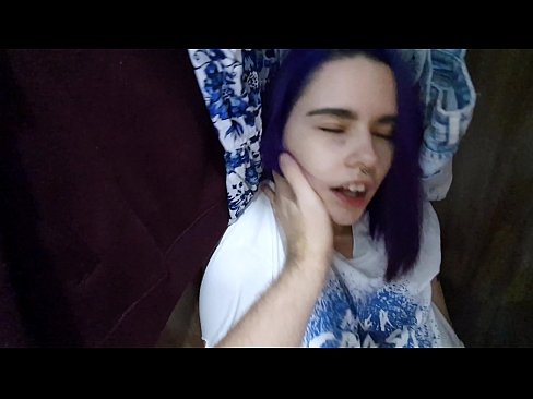 ❤️ Atradu savu māsu skapī un palīdzēju viņai beigt. ☑ Super porno pie lv.porno-fuq.ru ﹏